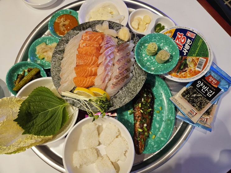  압구정 횟집 맛집 사랑호 수산포차 숙성회 모둠
