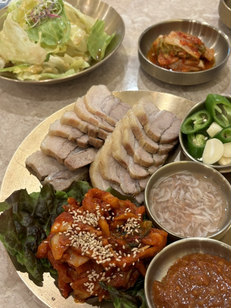  방이동 맛집 '한티옥' : 직장인 점심메뉴, 개별룸 단체 회식
