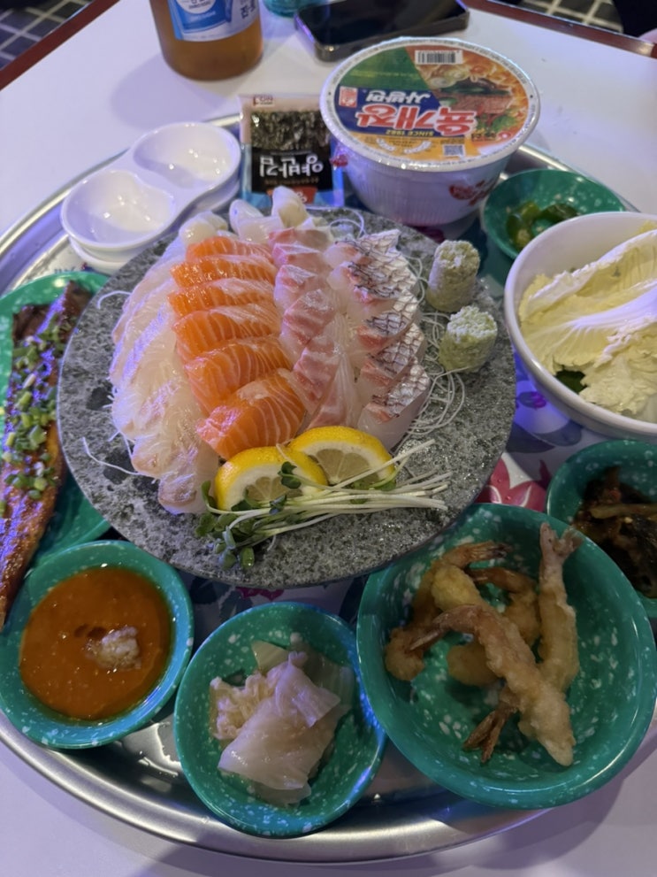  압구정 숙성회 맛집 사랑호 수산포차