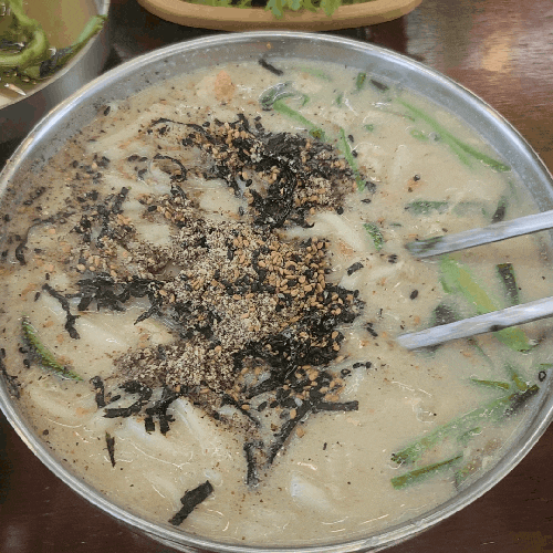  세종/금남면 맛집 추천ㅣ경성칼국수 발산점_매장 앞 주차가능
