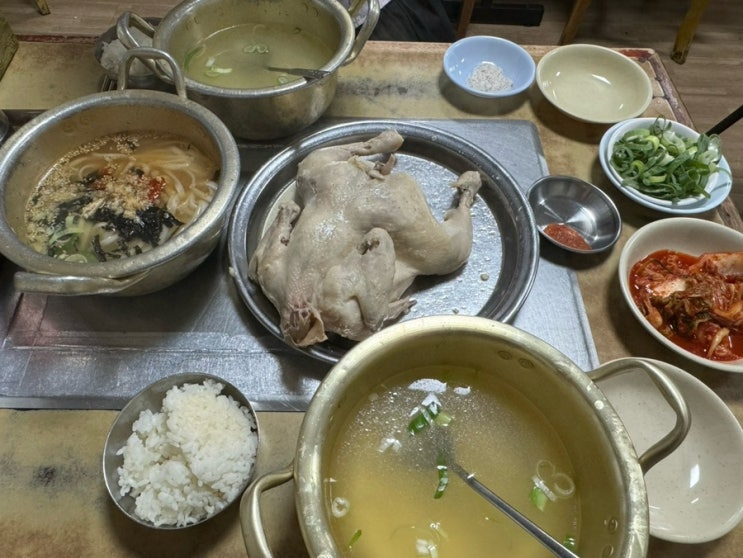  을지로 노포 백숙 맛집 평일도 웨이팅 필수 사랑방칼국수