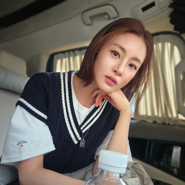  사랑스런 아이의 엄마 운동화로 보드화에서 여자 데일리슈즈 브랜드로 인기인 반스 어센틱 레드 w. 강소라