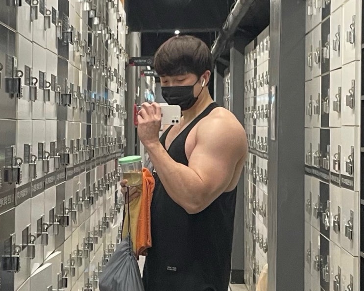 헬린이 팔운동 루틴 추천 덤벨 이두근 팔근육 운동 헬린이 팔운동 루틴 추천 덤벨 이두근 팔근육 운동