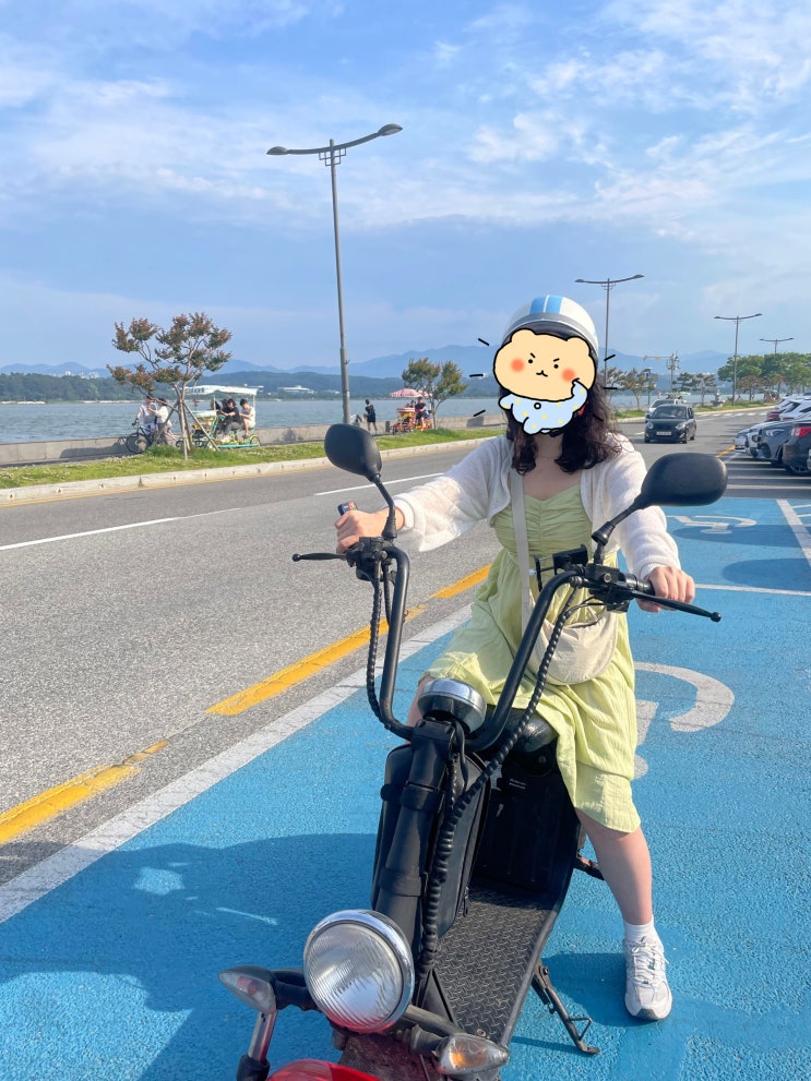  여름 3박4일 강릉 여행 - 2일차: 짬뽕순두부, 툇마루, 아르떼, 수제버거, 전동바이크, 불꽃놀이