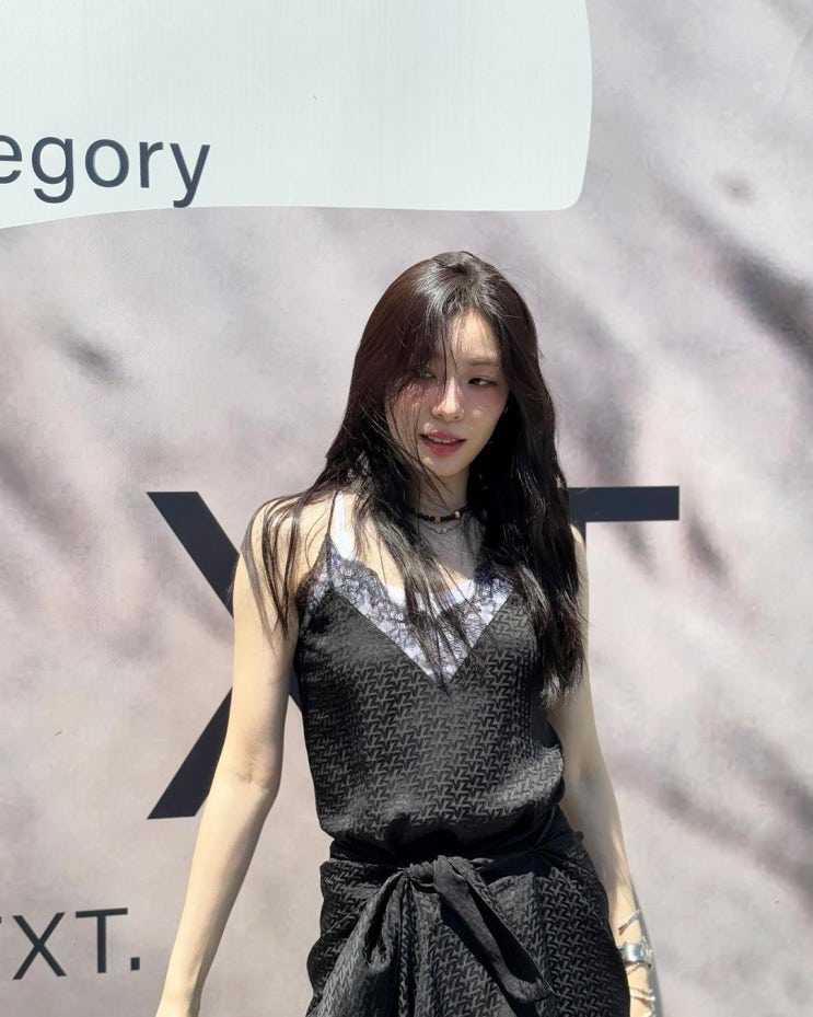  김연아 인스타그램 사복 패션, 쟈딕앤볼테르 실크 슬립 드레스 추천!