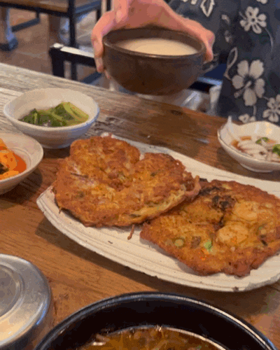  부산남포술집 노포 분위기 낮술 막걸리 부평동맷돌빈대떡 2호점