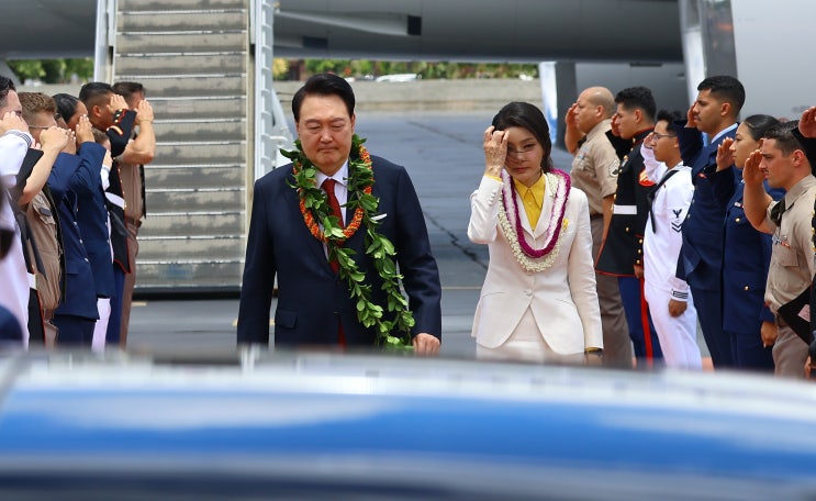 (뉴스인)尹<b>대통령</b>, 나토 정상회의 참석 차 <b>하와이</b> 도착...2박5일... 