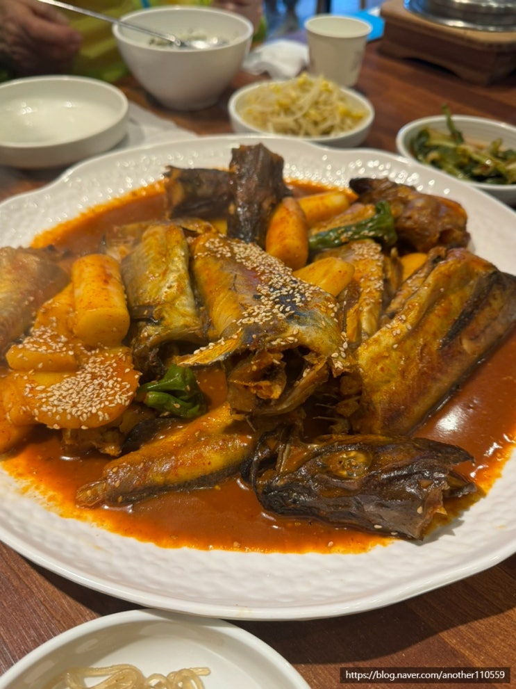  피자를 주는 의정부 코다리찜 맛집 ‘곤드레킹 의정부점’