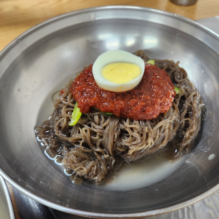  광명시장 매운냉면이 땡길 땐 '해주냉면'