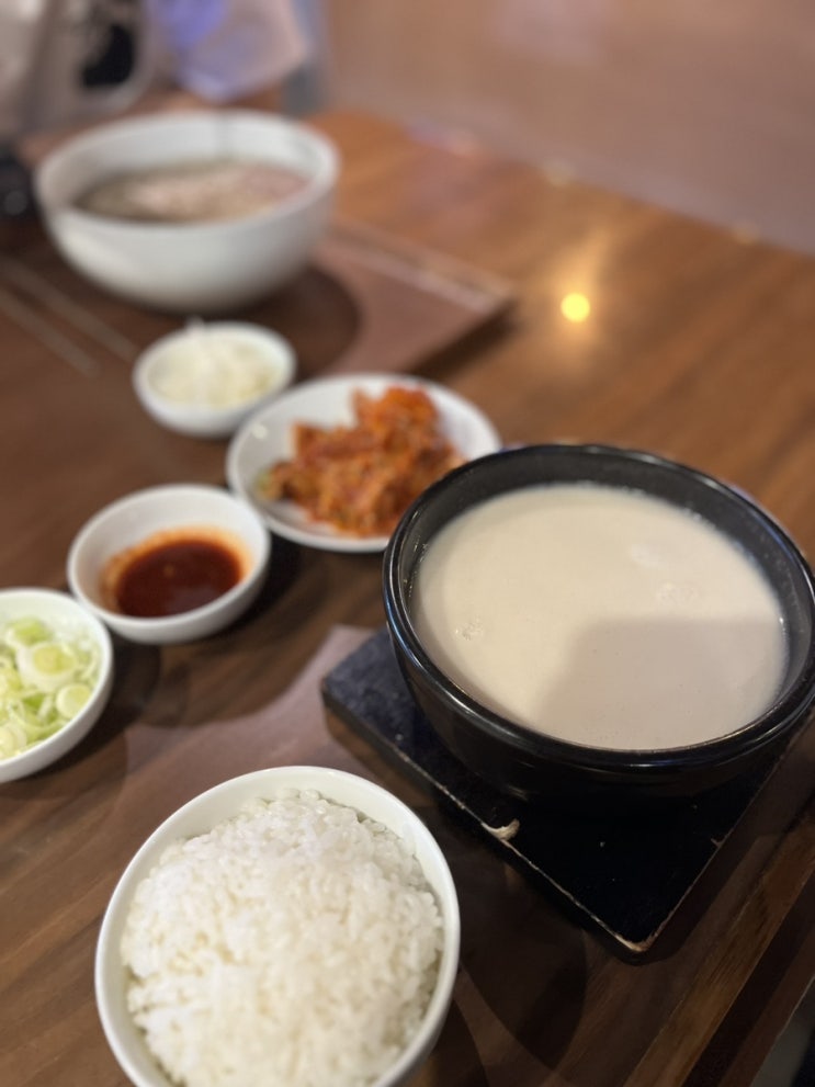  서면 삼정타워 맛집 내돈내산 거대곰탕 평양냉면 후기