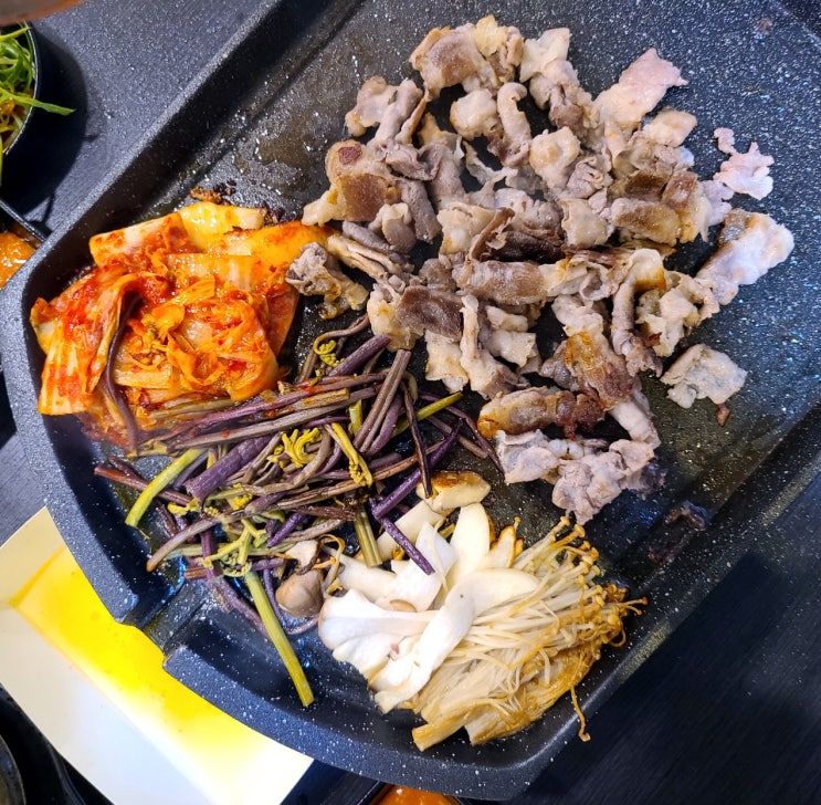  송도 대패삼겹살 3,900원! 송도 쌈밥 맛집 '대패당대박집'