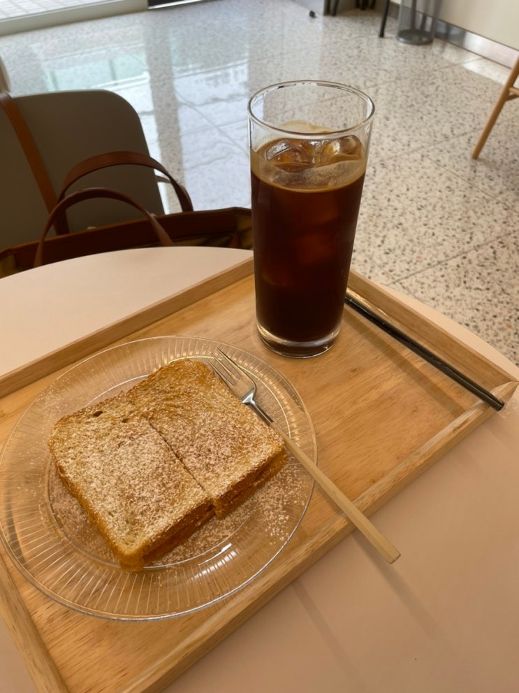  [이문동 카페] 릴리엔 카야토스트가 맛있는 조용한 카페