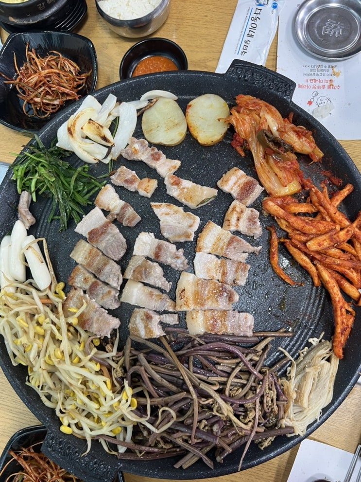  청주 동남지구 맛집 용정동 고기집 추천 더덕솥뚜껑삼겹살