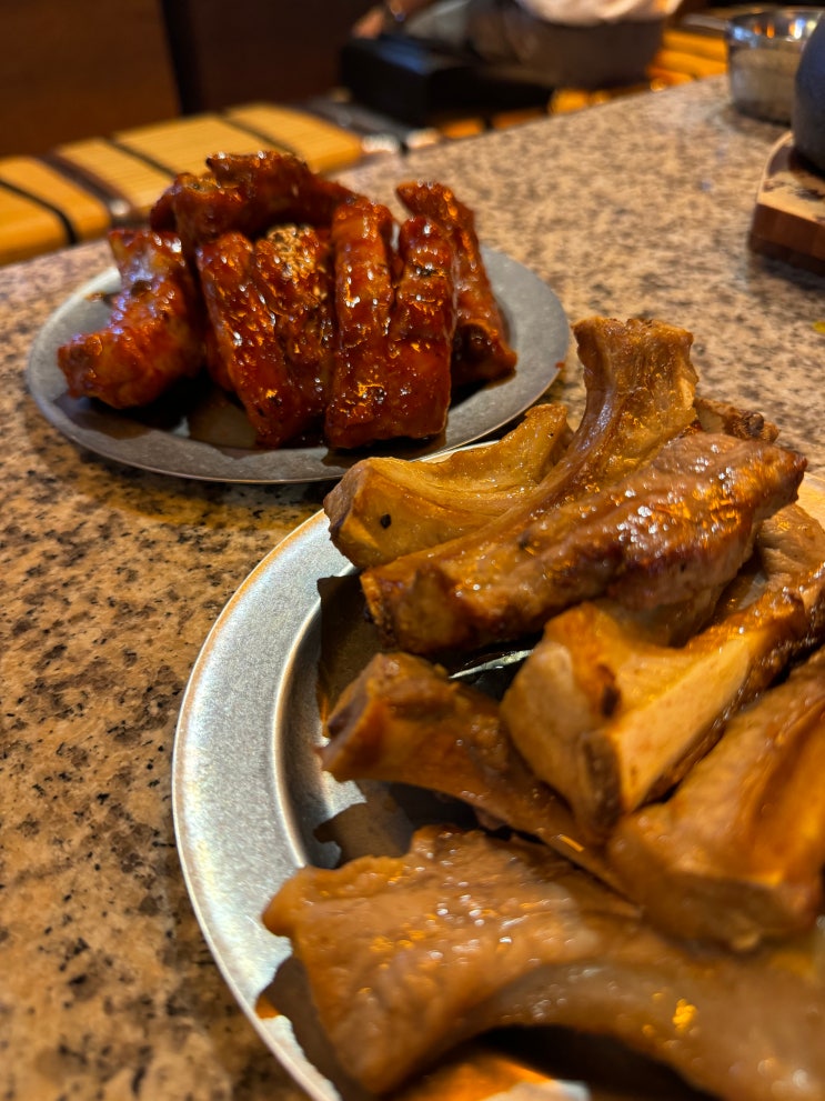  몽갈비 - 압구정맛집 등갈비 데이트