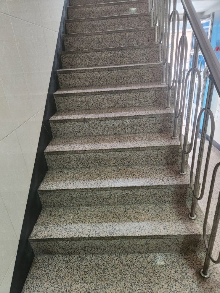  강서구계단청소 화곡동 공항동 마곡사무실청소 가양동 등촌동 화장실청소업체