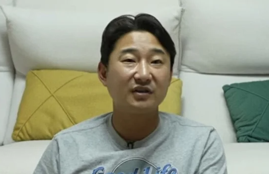 <b>정몽규 축구</b>협회와 싸우는... 국가대표감독으로 <b>홍명보</b>라니