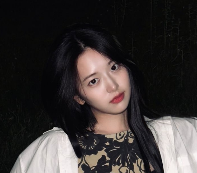 173cm 어나더 비율 <b>아이브 안유진</b> 여자 바디수트 어디꺼?