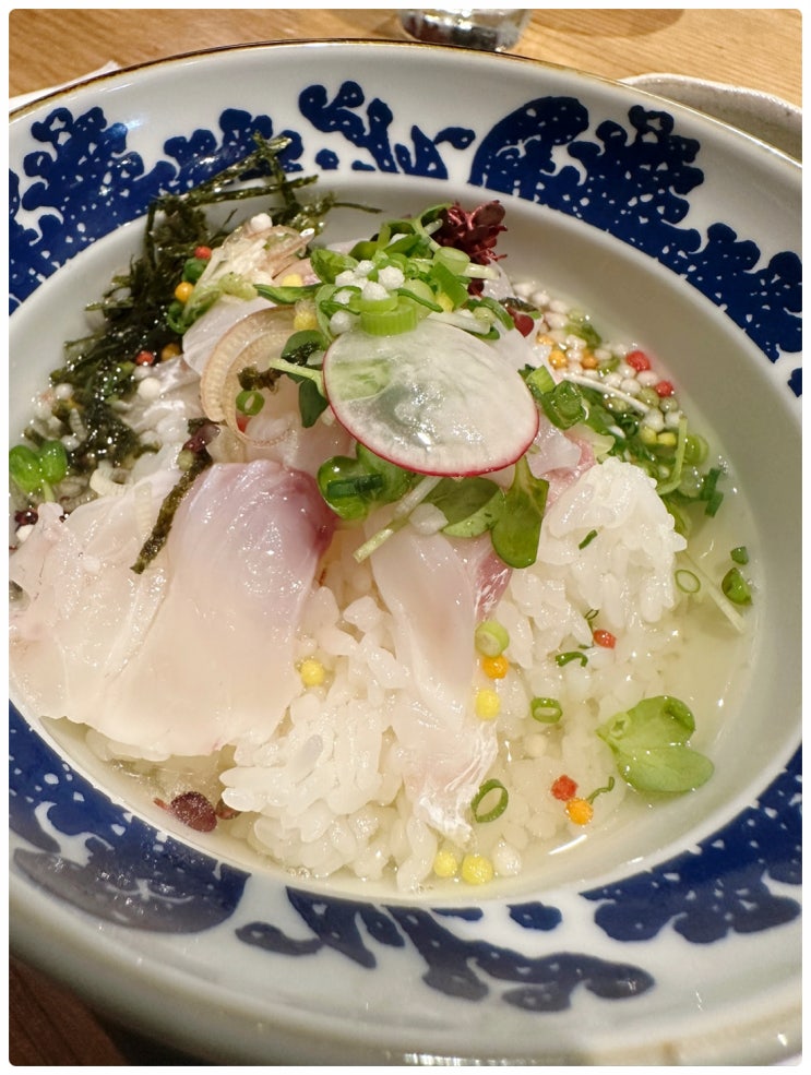  다양한 사시미(회)를 베이스로 한 일본 후쿠오카 전통 로컬 조식 정식 맛집 이토오카시 (魚ト肴いとおかし) 오픈런 후기