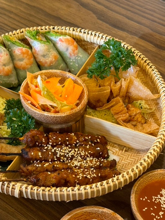  호치민맛집 | 가족 모두가 극찬한 벱꾸온 Bếp Cuốn Sài Gòn 리뷰