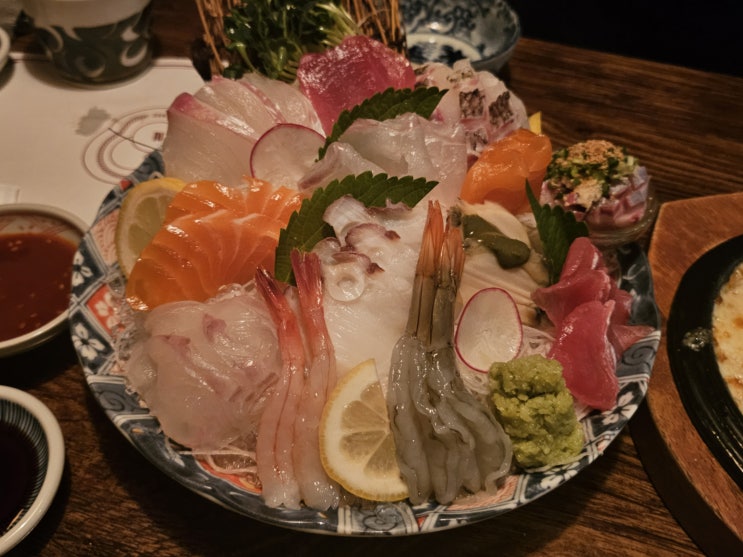  신중동역 데이트하기 좋은 이자카야 분위기 맛집 [춘 신중동점]