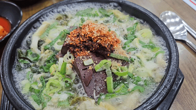  아침식사 가능한 제주공항근처 해장국 "함덕골목 오라점" 성시경맛집으로 유명한 본점과 맛차이