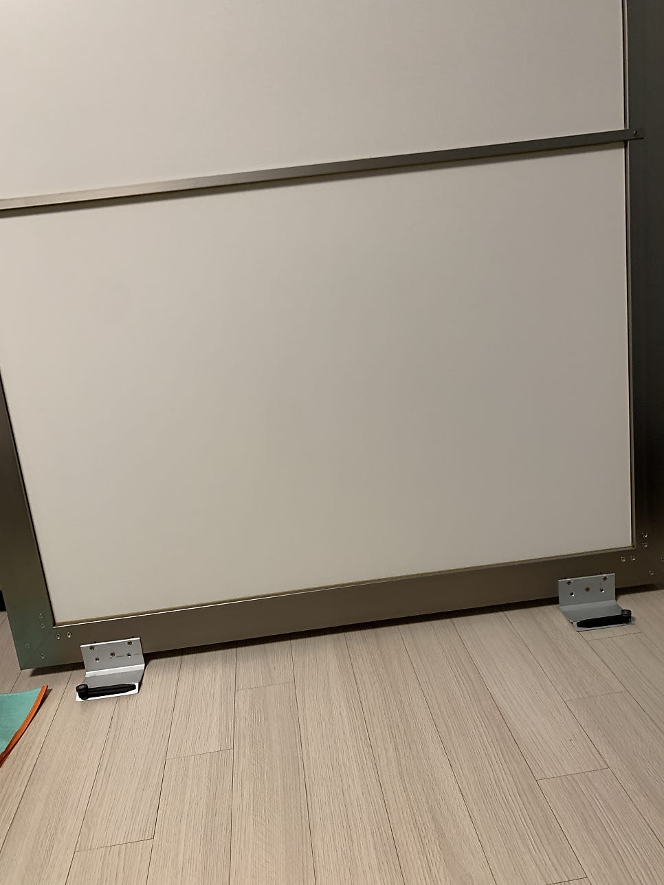 고장난 붙박이장 떨어진 슬라이딩도어 수리