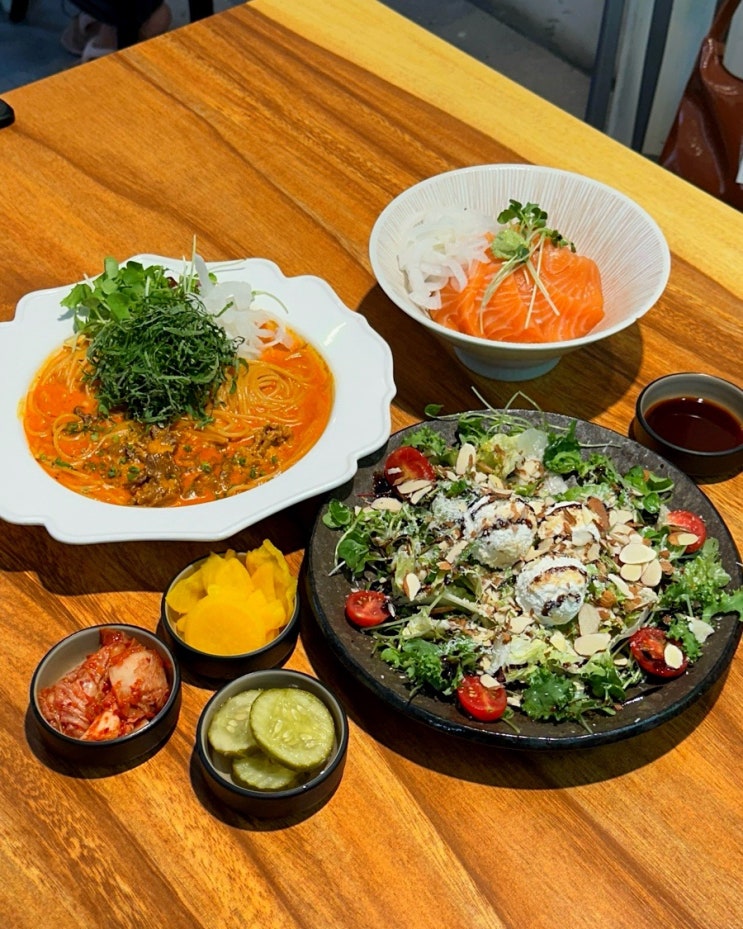  연남동맛집 파스타 연어덮밥 연남토마 본점
