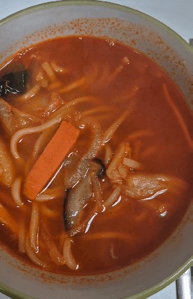  내돈내산 CJ 고메 중화짬뽕 후기 칼로리, 조리방법, 가격