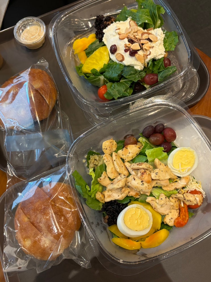  을지로 잇츠크리스피 가성비 좋은 샌드위치 샐러드 맛집