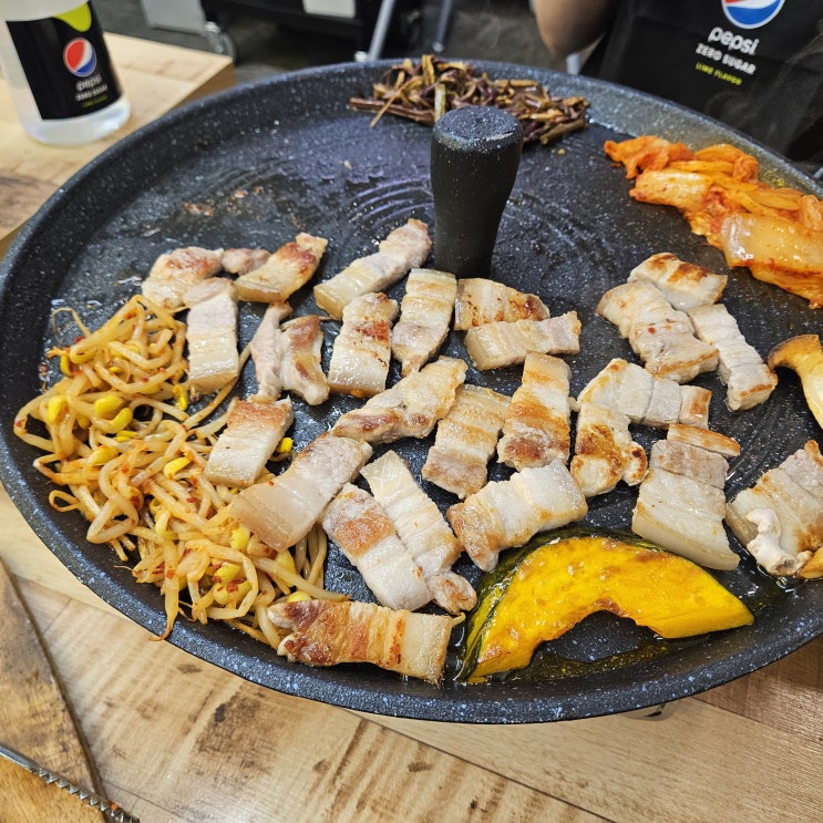흥덕맛집 고심당 솥뚜껑삼겹살 송절동 테크노폴리스점 먹어봤어요 흥덕맛집 고심당 솥뚜껑삼겹살 송절동 테크노폴리스점 먹어봤어요