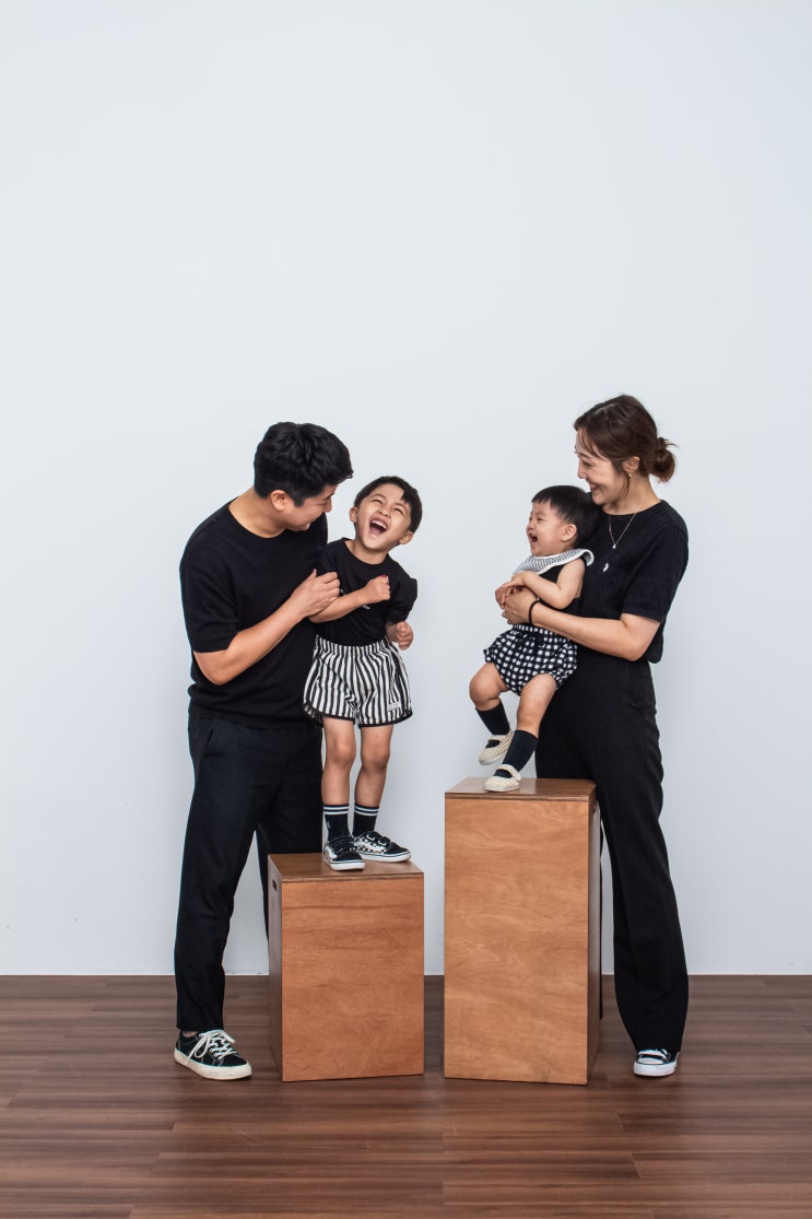  수원 셀프사진관 다비스튜디오 호매실점 가족사진 생일사진