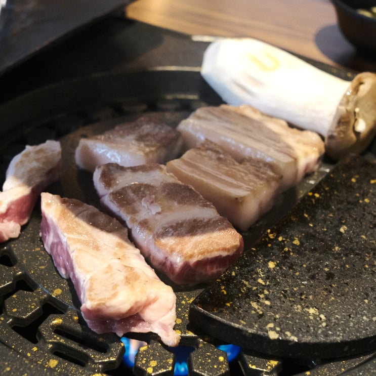  울산 매곡 고기집 분위기 좋고 맛있게 구워주는 청반도 매곡점