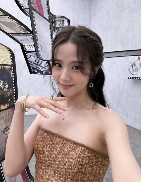 블랙핑크 지수야 점점 예뻐져!쿠팡 오리지널 ‘인플루엔자’ 출연 블랙핑크 지수야 점점 예뻐져!쿠팡 오리지널 ‘인플루엔자’ 출연