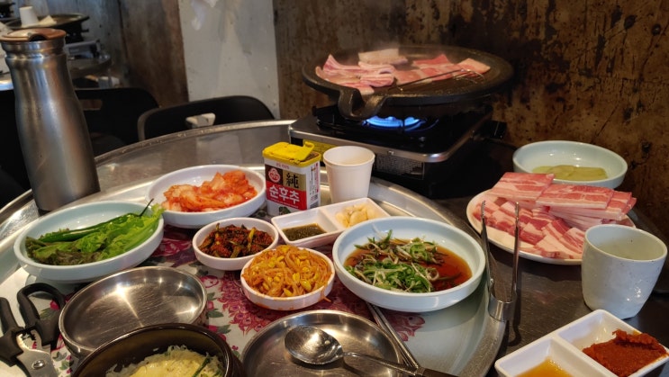 대구교동맛집 윾진이네 응답하라 1988 감성이라 매력적이네요 대구교동맛집 윾진이네 응답하라 1988 감성이라 매력적이네요