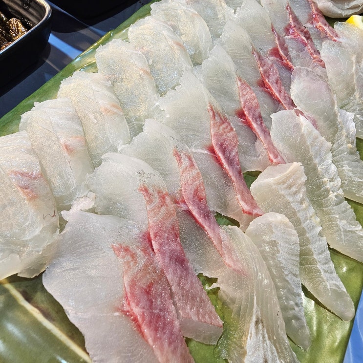  오빠야횟집, 부산 해운대횟집추천 매운탕과 알초밥이 무한리필