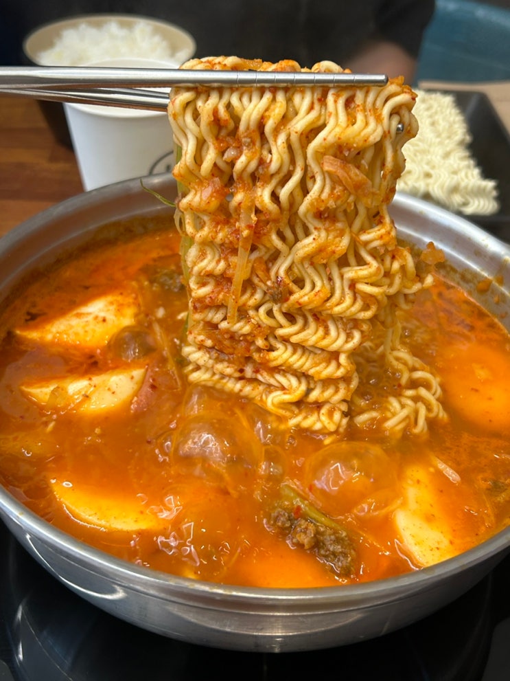  [강동맛집] 길동역 점심 추천 ‘마시쏘부대찌개 길동점’