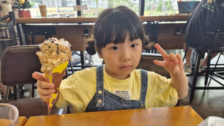  [메가커피신메뉴]여름시즌신메뉴 지구별초코크레페 못 먹은 사연