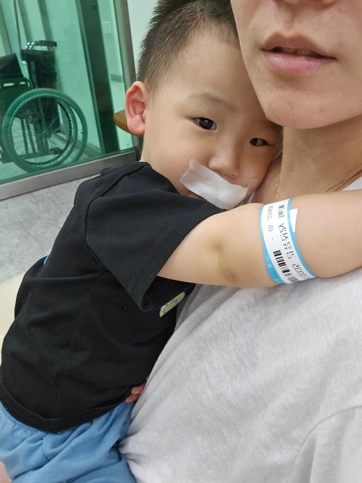 두돌아기 수면마취  봉합수술 가능한 병원_마포구 서울연세병원,응급외상센터,소아수면마취