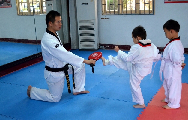 양주 <b>태권도장서</b> 5살 남아 <b>심정지</b> 관장 긴급체포 양주시 덕계동... 