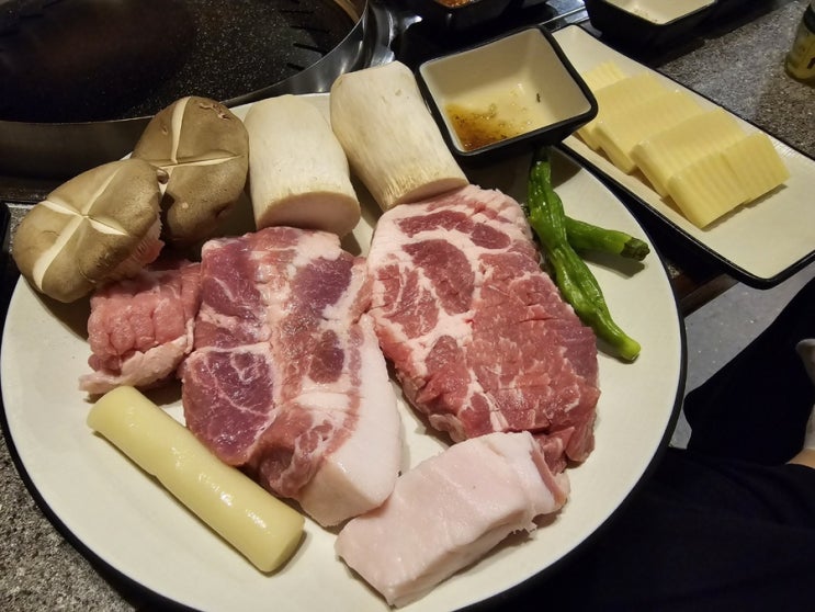  대구 앞산 삼겹살, 목살 고기굽는남자 대명점