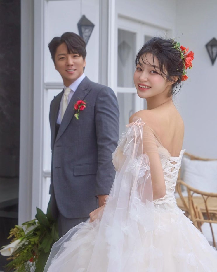 '비연예인' 배우 한으뜸, 웨딩화보→초음파 사진 공개...남편 정체는? '비연예인' 배우 한으뜸, 웨딩화보→초음파 사진 공개...남편 정체는?