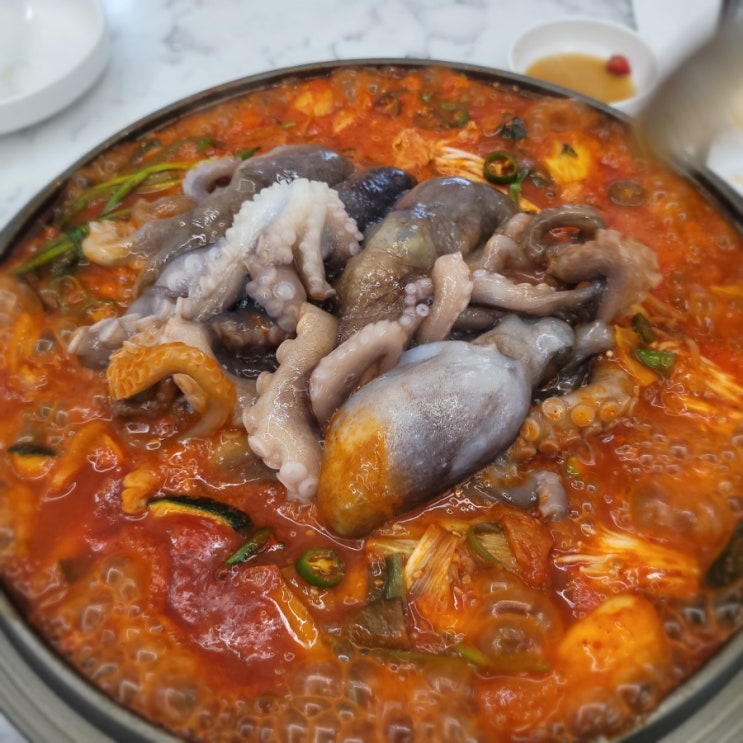  짱구네 낚지전문점과 인천국제골프의 앙상블