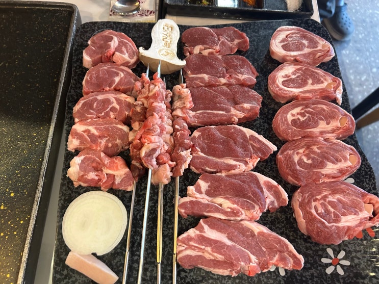  서울 성북구 안암동 회식장소로 추천하는 양고기 맛집 <늑대식당>(양한마리, 어향가지. 산시도삭면, 꿔바로우)