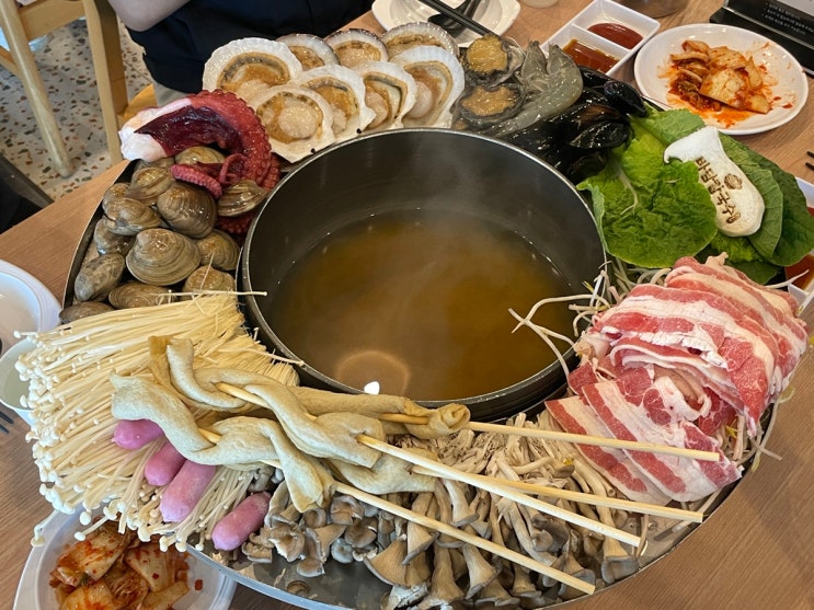  [오이도] 바담칼국수 / 해물만땅(가리비, 문어, 전복) 퓨전 칼국수