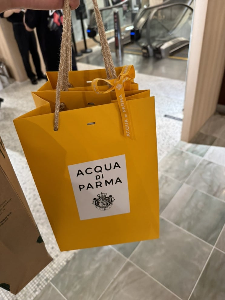  [일상] 더운 날엔 점심도 소바 저녁도 소바 퇴직자 선물 이직자 선물 아쿠아디파르마 샤넬코코크러쉬 팝업 호두와 집콕데이