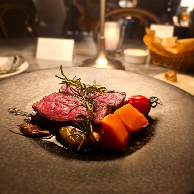 울산 삼산 사이먼스테이크 재즈공연 코스요리 맛집