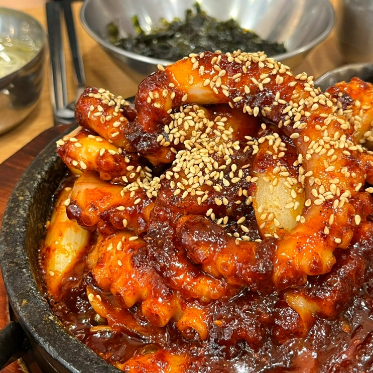  [대구/달서구/월성동/진천역] 입맛 당기는 매콤한 돌판낙지볶음 맛집: 신라식당 월성점