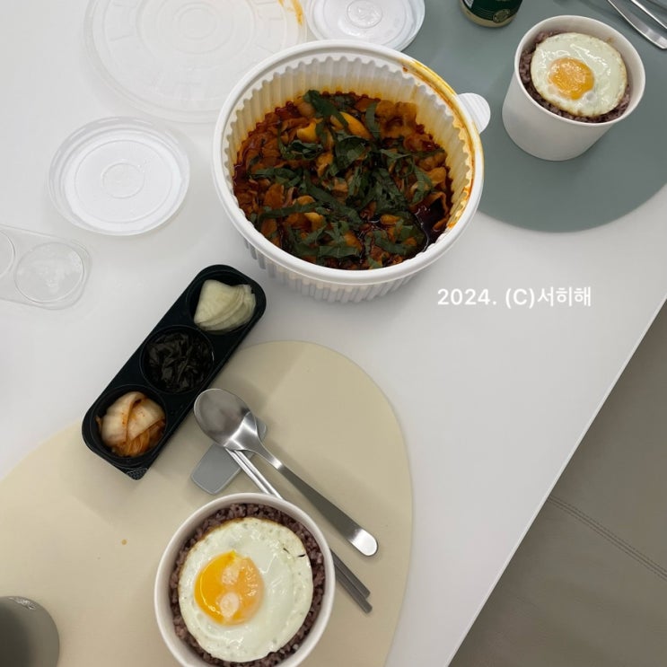 여름 무기<b>자차</b> 선크림 그리고 요즘 애정하는 것들