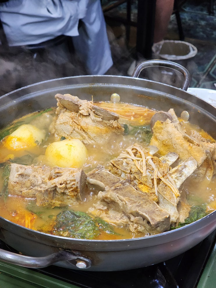  광화문 줄서는 감자탕 맛집 ::광화문뚝감:: 솔직후기