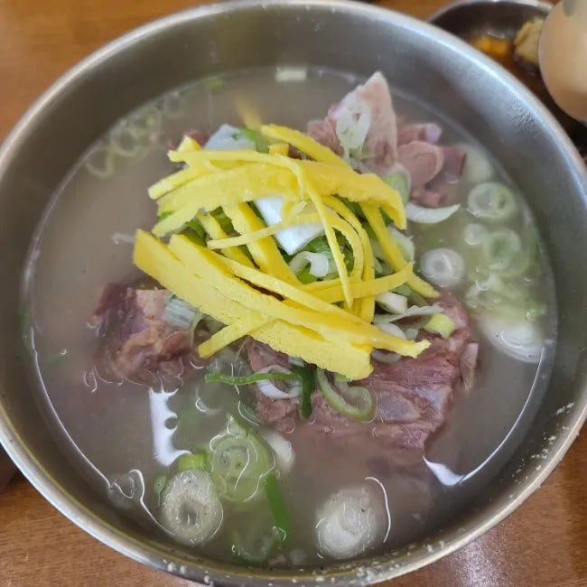  울산 장생포 칼국수, 국밥 전문 미소지안 돈뼈국밥